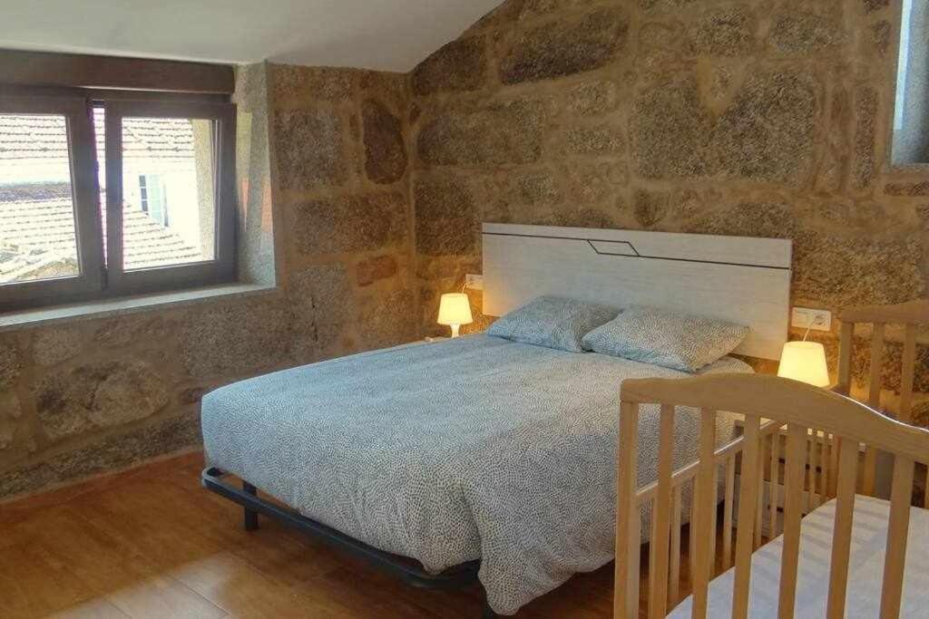 Casa rural recién restaurada en Canedo con terraza Carnota Esterno foto