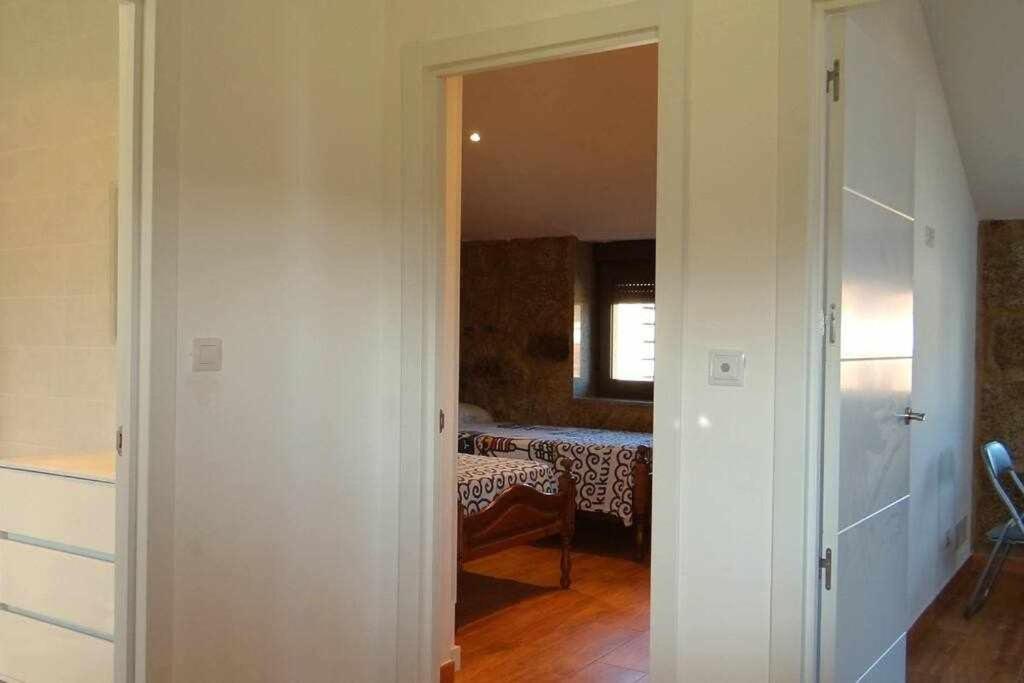 Casa rural recién restaurada en Canedo con terraza Carnota Esterno foto