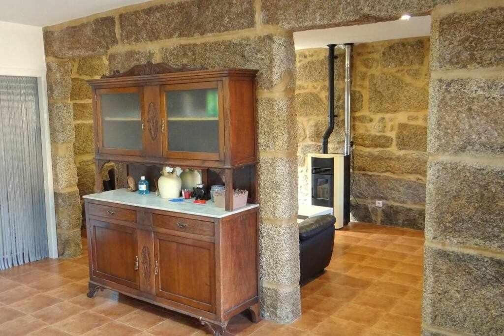 Casa rural recién restaurada en Canedo con terraza Carnota Esterno foto
